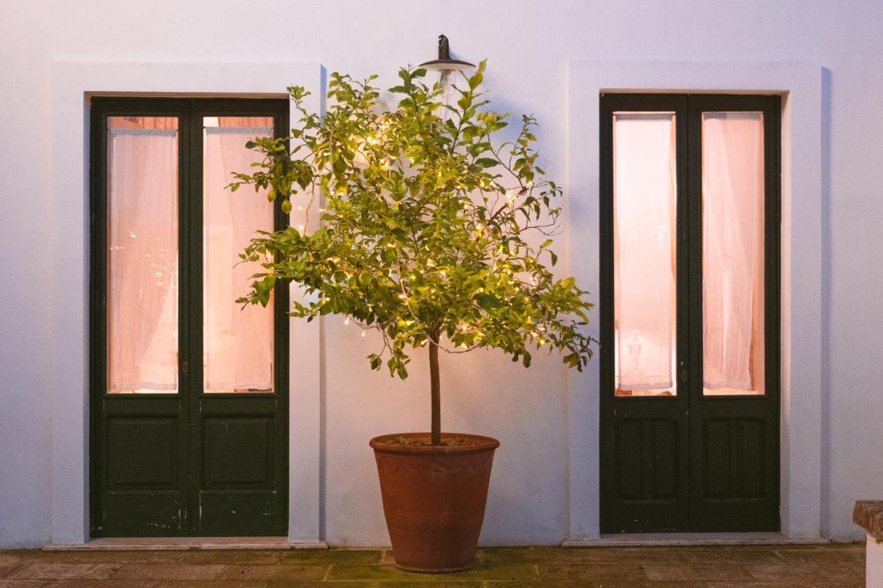 Don Alfonso Dimora D'Epoca Acomodação com café da manhã Racale Exterior foto