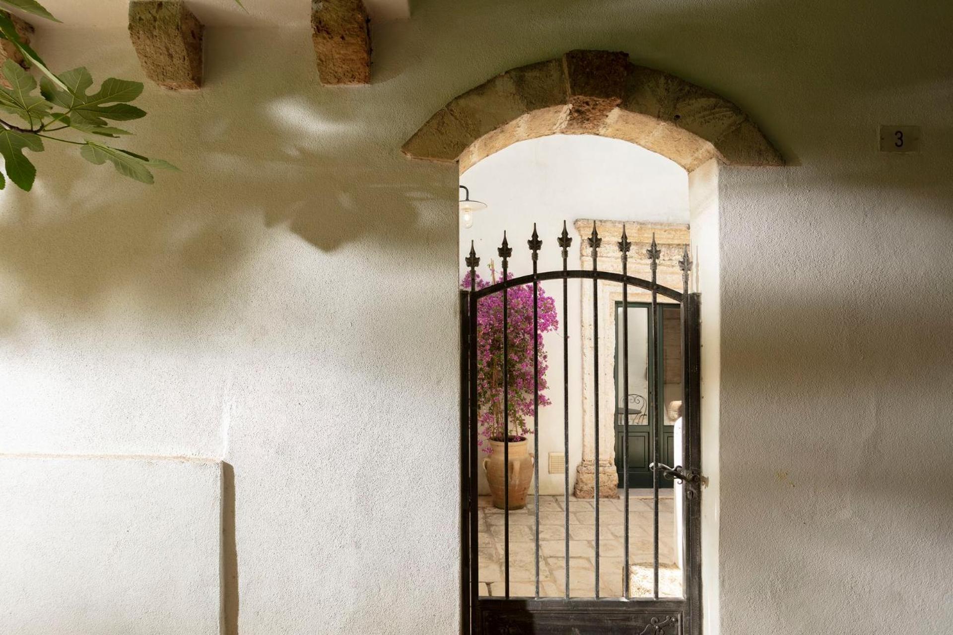 Don Alfonso Dimora D'Epoca Acomodação com café da manhã Racale Exterior foto